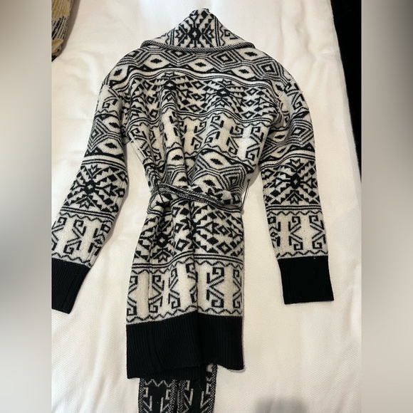 Veronica Beard Black and White Geometric Cardigan - Picture 2 of 3